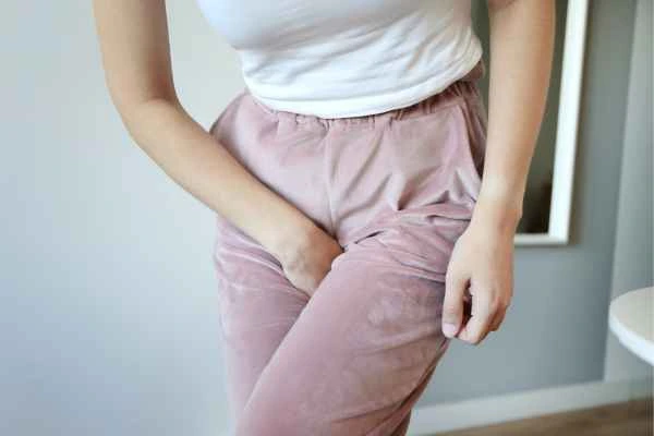 woman struggling with urine incontinence Kenilworth